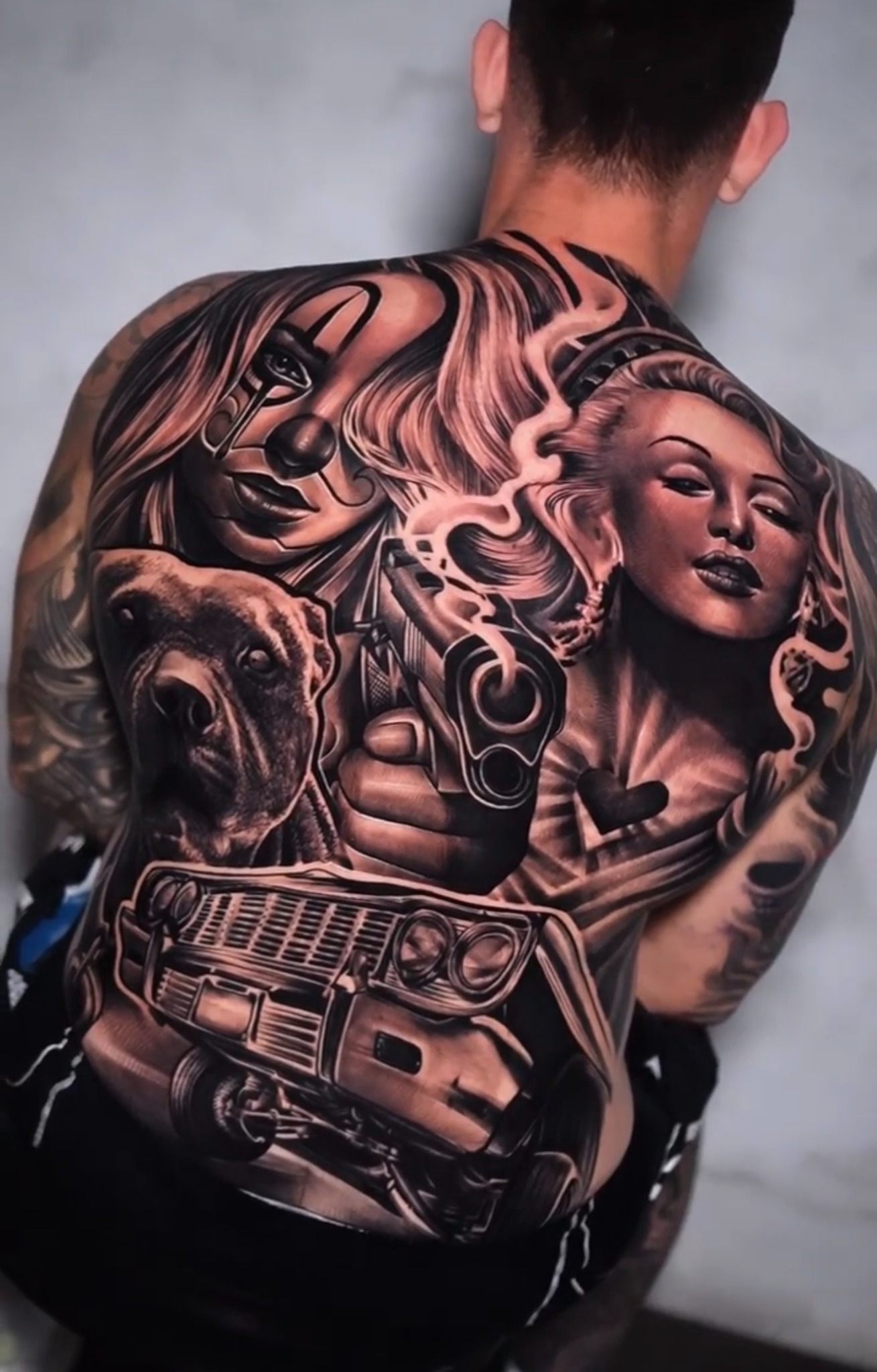 Full back — Chicano realism